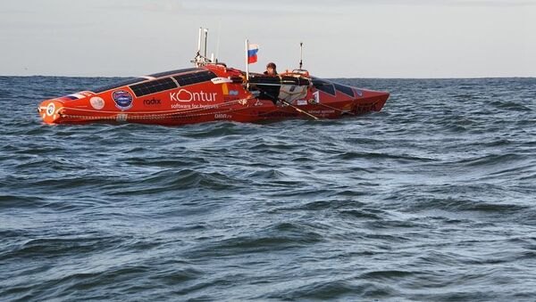 ロシア人が、世界初の手漕ぎボートによる南太平洋横断に成功 - Sputnik 日本