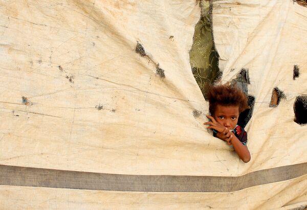 イエメンの難民キャンプに滞在する子ども - Sputnik 日本