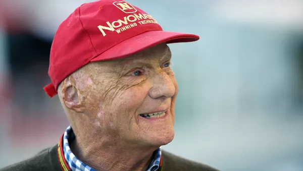 Ｆ１で３度世界王者に輝いたニキ・ラウダさん死去　７０歳 - Sputnik 日本
