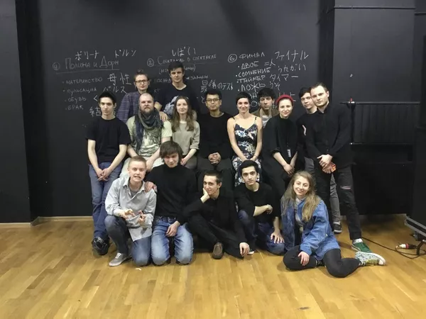 日本人がロシアの古典作品に新しい息吹を与える:劇団「地点」の三浦基さん、露劇場のため「罪と罰」の演出に着手 日本人がロシアの古典作品に新しい息吹を与える:劇団「地点」の三浦基さん、露劇場のため「罪と罰」の演出に着手 - Sputnik 日本