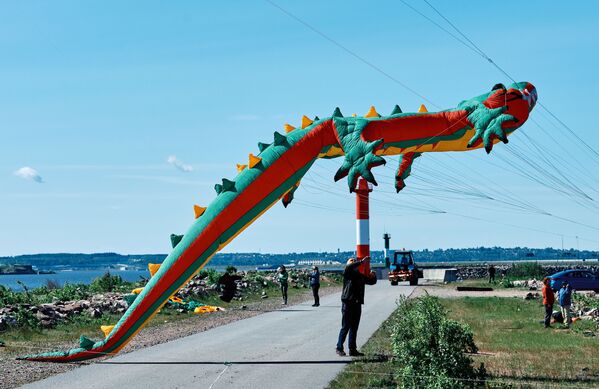 クロンシュタットで開催されたフェスティバルで揚げられた凧 - Sputnik 日本