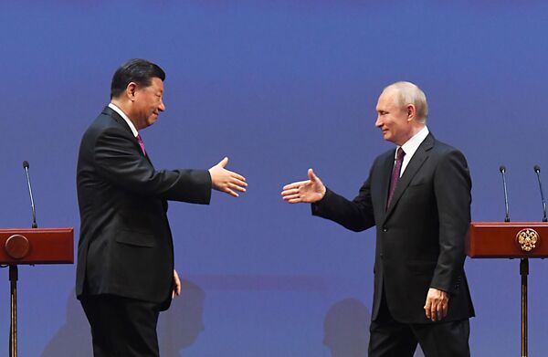 中国の習近平国家主席とロシアのプーチン大統領 　露中外交関係樹立７０周年の豪華な記念行事に出席 - Sputnik 日本