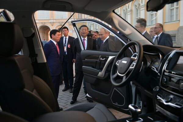 中国の習近平国家主席とロシアのプーチン大統領 　中国製オフロードカーを視察 - Sputnik 日本