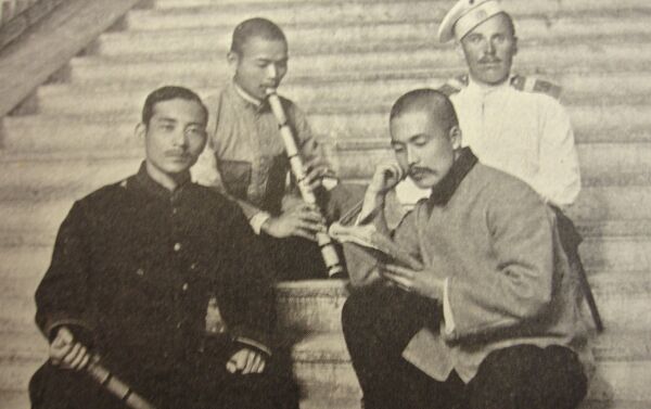 楽器を手にした日本人捕虜、メドベージ村 - Sputnik 日本