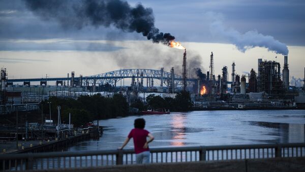 米フィラデルフィアで石油精製工場が大火災 - Sputnik 日本