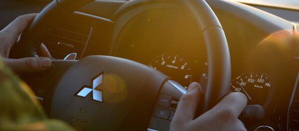 三菱 - Sputnik 日本