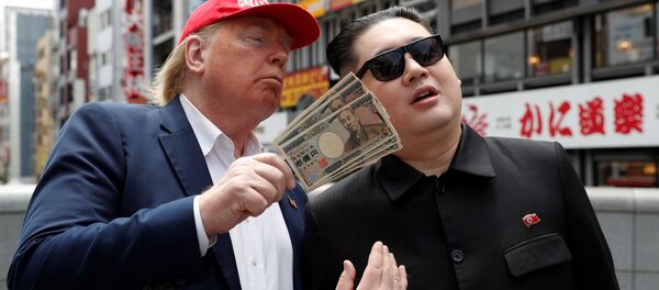 金委員長とトランプ大統領のそっくりさん、大阪で仲良くたこ焼きを食べる - Sputnik 日本