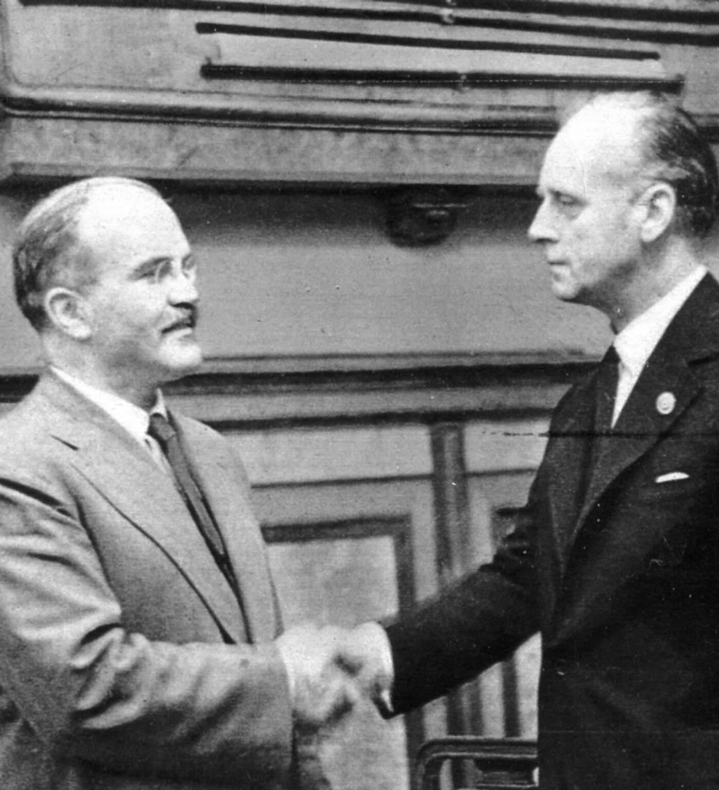 独ソ不可侵条約 このおかげでソ連は1941年独の侵攻を許さず 独ソ不可侵条約 このおかげでソ連は1941年独の侵攻を許さず