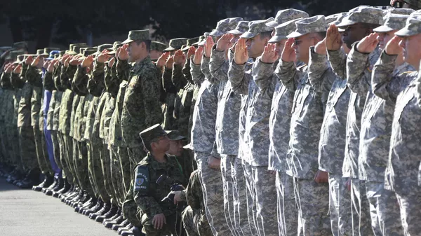日本と米国の兵士 埼玉訓練