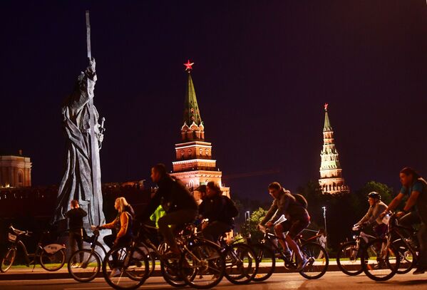 夜間の自転車フェスティバル、モスクワ - Sputnik 日本