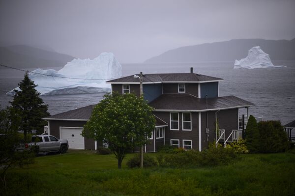 氷山と住宅、ニューファンドランド島 - Sputnik 日本