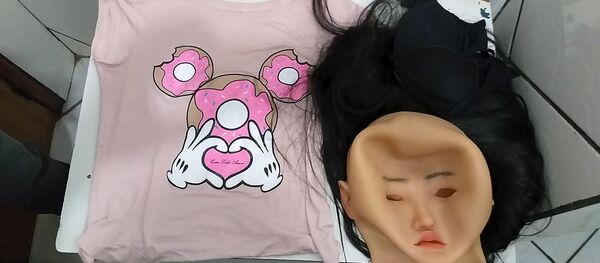 ブラジルの受刑者 娘のマスクと洋服で変装し脱走 ブラジルの受刑者 娘のマスクと洋服で変装し脱走 - Sputnik 日本