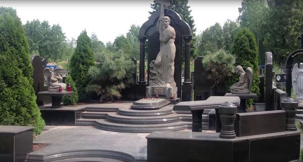 死後も豪勢に ロシアのやくざの最も豪華な墓ランキング【写真】 死後も豪勢に ロシアのやくざの最も豪華な墓ランキング【写真】 - Sputnik 日本