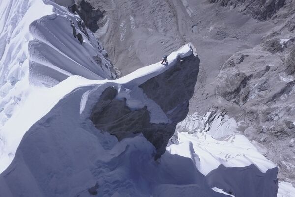 ネパールの未踏峰ルナ・リーに人類初登頂したオーストリア人の登山家ダーフィット・ラマさん - Sputnik 日本