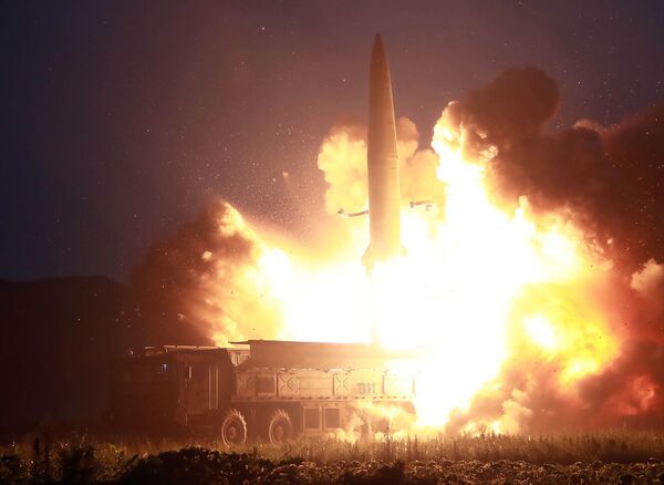 新しい弾道ミサイルの発射　北朝鮮 - Sputnik 日本