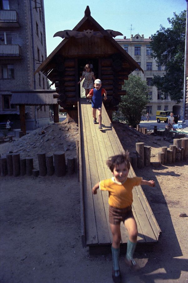 モスクワの児童公園　1975年 - Sputnik 日本