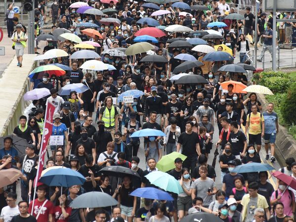 香港デモの参加者ら - Sputnik 日本