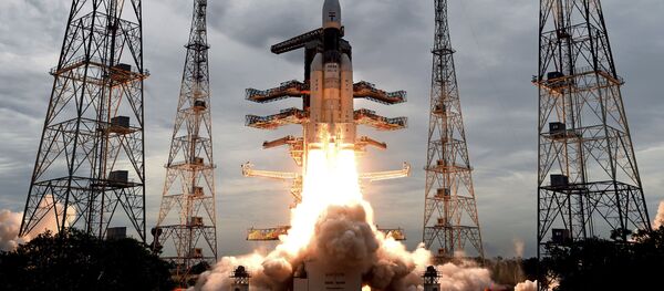 インド、月探査機の月周回軌道投入に成功 - Sputnik 日本