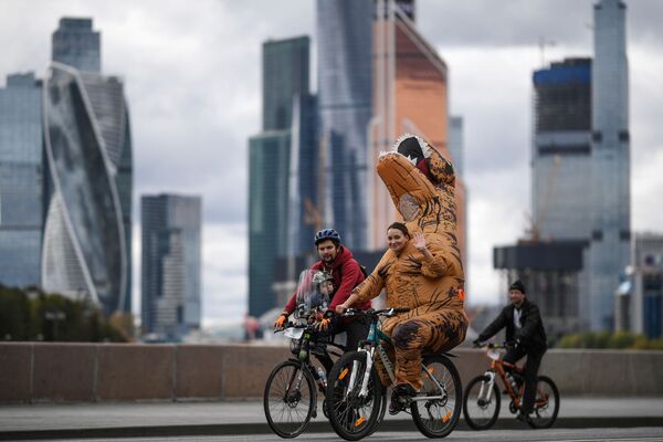 秋の自転車パレードの参加者　モスクワ - Sputnik 日本