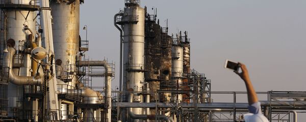 国際原油価格が1%上昇 中東のリスク拡大を背景に 国際原油価格が1%上昇 中東のリスク拡大を背景に - Sputnik 日本