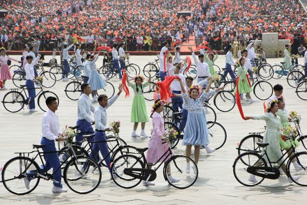 中国建国70周年記念の軍事パレードの参加者たち - Sputnik 日本