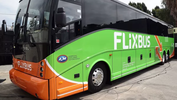 Flixbus - Sputnik 日本