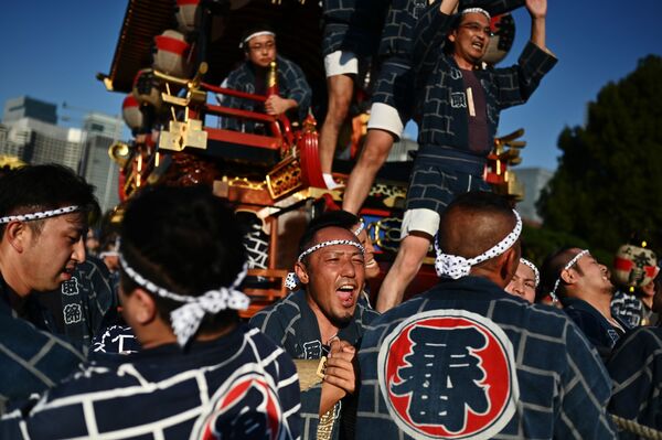 祝賀御列の儀に参加する市民 - Sputnik 日本