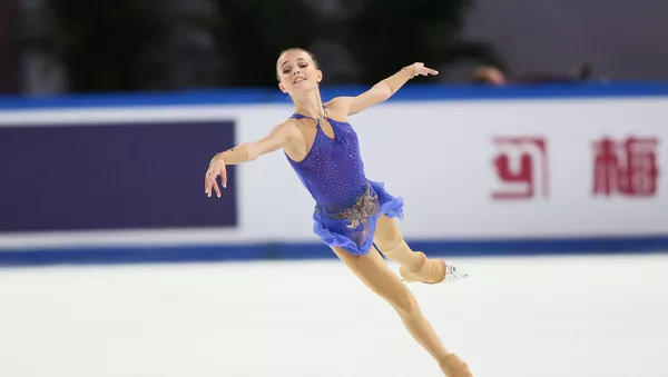 Российская фигуристка Анна Щербакова во время исполнения произвольной программы на этапе Гран-при по фигурному катанию в китайском Чунцине - Sputnik 日本