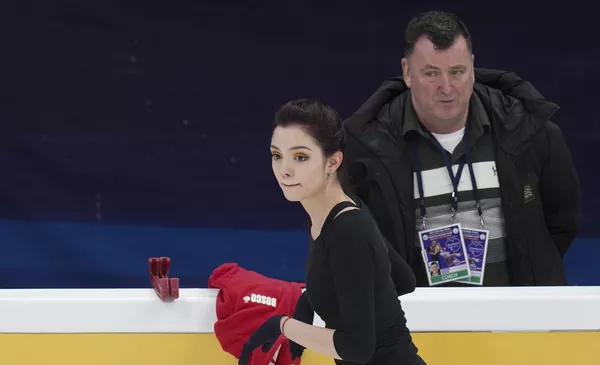「彼女は貪欲に戦う!」GP第5戦ロシア大会、SPはメドベージェワが1位 「彼女は貪欲に戦う!」GP第5戦ロシア大会、SPはメドベージェワが1位 - Sputnik 日本
