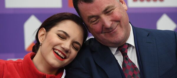 オーサーコーチ - Sputnik 日本