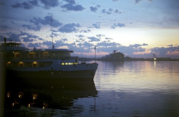 貨物輸送の問題解決のためシベリアの大河に橋を建設 貨物輸送の問題解決のためシベリアの大河に橋を建設 - Sputnik 日本