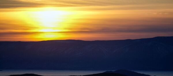 海 海 - Sputnik 日本