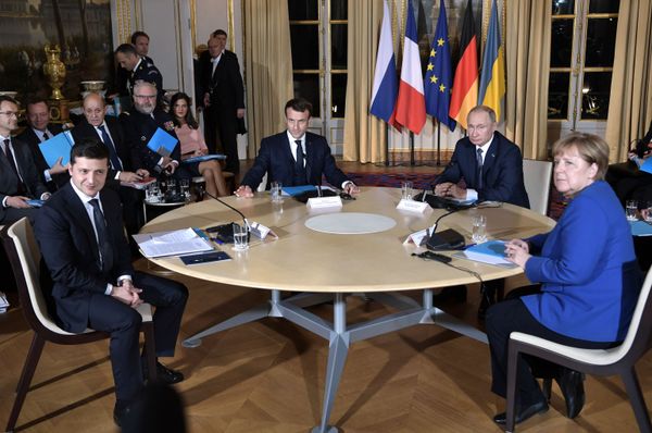 プーチン大統領、ウクライナ大統領との初会談に満足の意 - Sputnik 日本