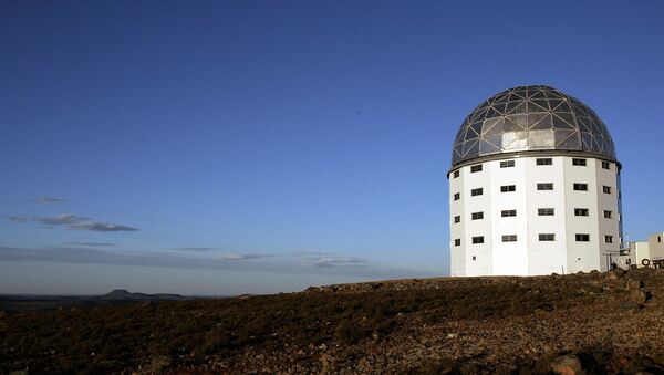 南アフリカ電波天文台 (SARAO)の電波望遠鏡「MeerKAT」 - Sputnik 日本