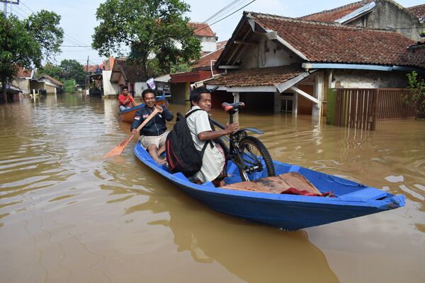 洪水に見舞われた町　インドネシア - Sputnik 日本