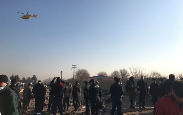 イランのウクライナ機墜落現場の救助隊 - Sputnik 日本