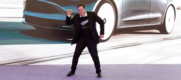 イーロン・マスク氏、ダンス披露 中国テスラ量産開始イベントで イーロン・マスク氏、ダンス披露 中国テスラ量産開始イベントで - Sputnik 日本