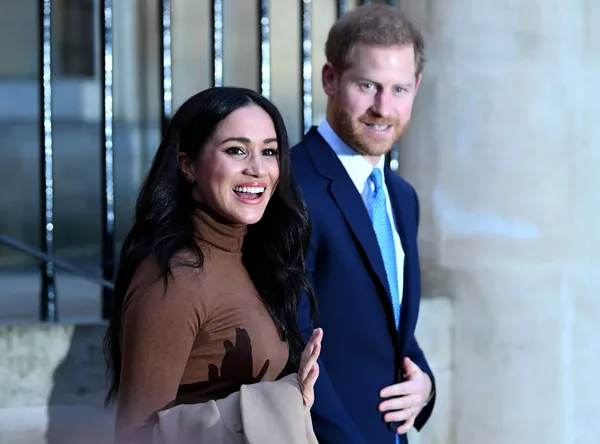 英ヘンリー王子とメーガン妃　高位王族から引退、北米で生活と発表　英王室からは鋭い反応