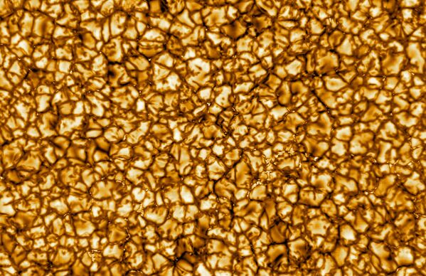 高解像度の太陽の表面　ダニエル・K・イノウエ太陽望遠鏡（DKIST）撮影 - Sputnik 日本