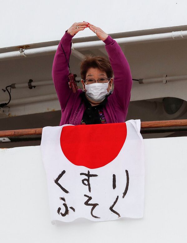 船内から薬不足を伝える女性 - Sputnik 日本