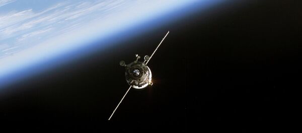 ISSクルー、はじめて宇宙野菜を食べる ISSクルー、はじめて宇宙野菜を食べる - Sputnik 日本