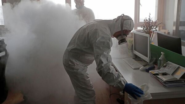 Дезинфекция офиса в Шанхае в связи со вспышкой коронавируса в Китае - Sputnik 日本