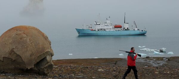 ロシアは隣国と北極圏獲得争いに準備と報道 - Sputnik 日本