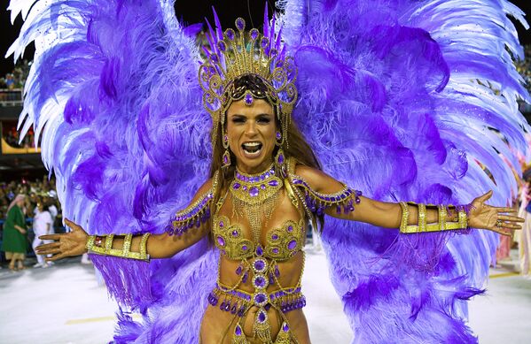 カーニバルで踊る女性（ブラジル・リオデジャネイロ） - Sputnik 日本