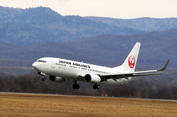 JALの旅客機がウラジオストク国際空港へ出発 - Sputnik 日本