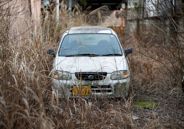 帰還困難区域に放置された自動車 - Sputnik 日本