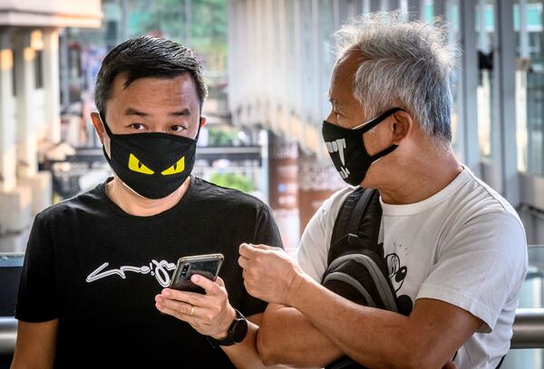 黒いマスクをする男性（タイ･バンコク） - Sputnik 日本