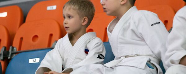 日本人柔道家、モスクワで子どもたちを特別指導 - Sputnik 日本