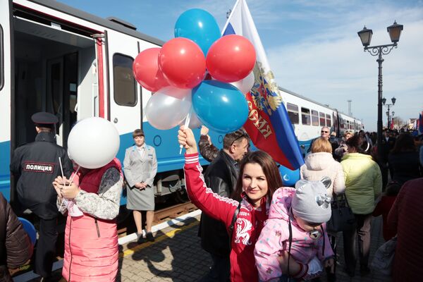 クリミア・クラスノダール間の郊外鉄道が開通（ロシア） - Sputnik 日本