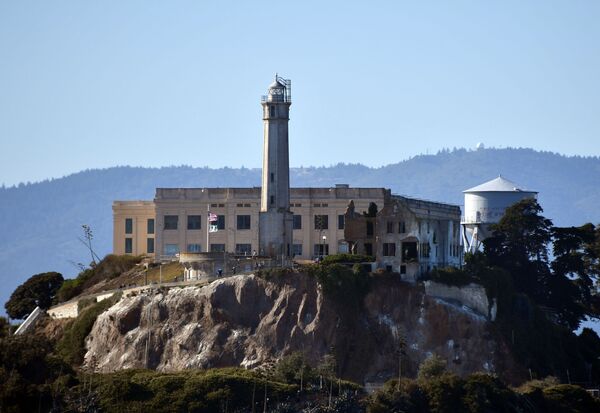 サンフランシスコ湾・アルカトラズ島の連邦刑務所と灯台（米国・サンフランシスコ） - Sputnik 日本